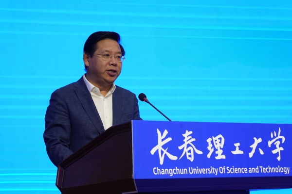陈权_副本.jpg